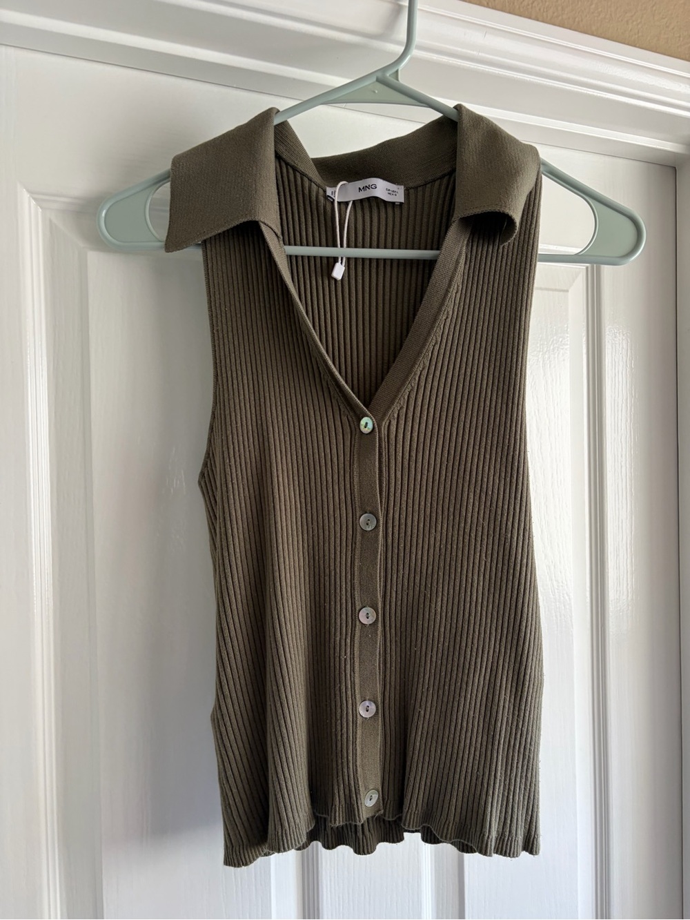 Mango Olive Ribbed Collared Button-Front Tank - Picture 6 of 6